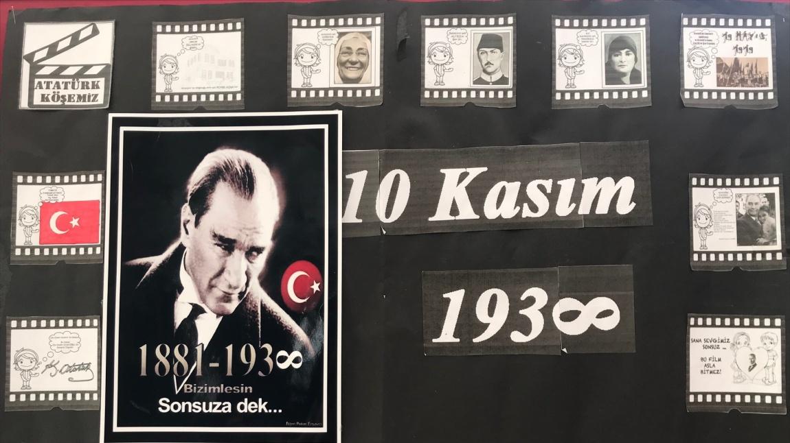 CUMHURİYETİMİZİN KURUCUSU ATATÜRK'Ü ANMA TÖRENiMİZ